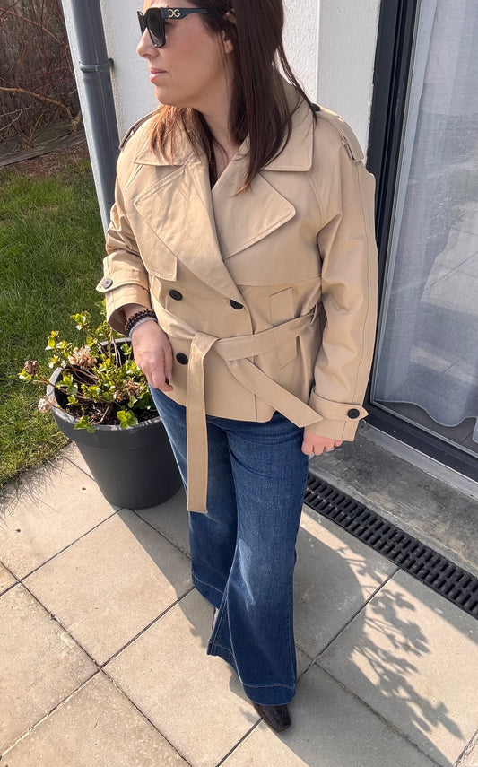 Trench Court oversize avec ceinture